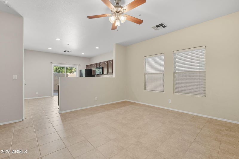 13461 N 87th Dr, Peoria, AZ 85381