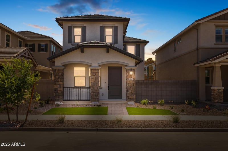 13465 158th Ave, Surprise, AZ 85379