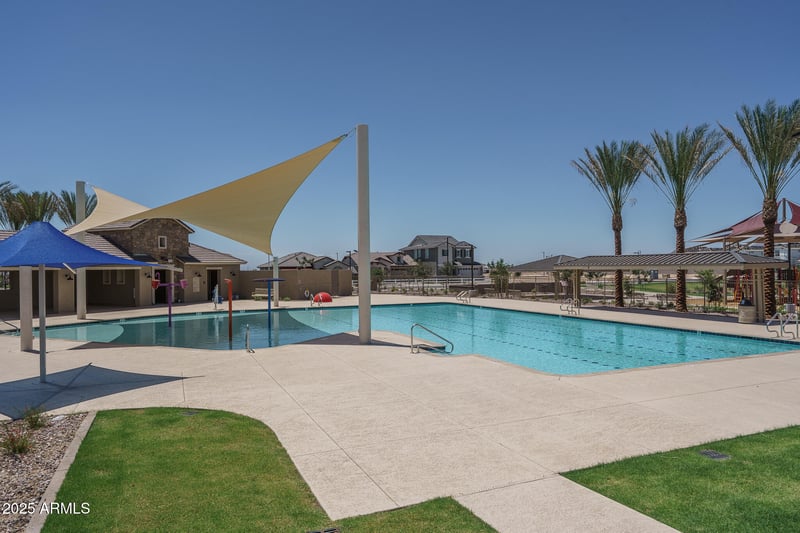 13472 157th Ln, Surprise, AZ 85379