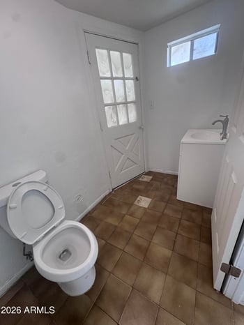 1348 38th Ln, Phoenix, AZ 85009