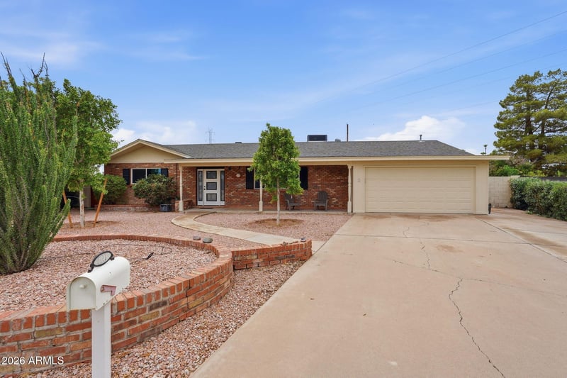 1348 Enrose Cir, Mesa, AZ 85203