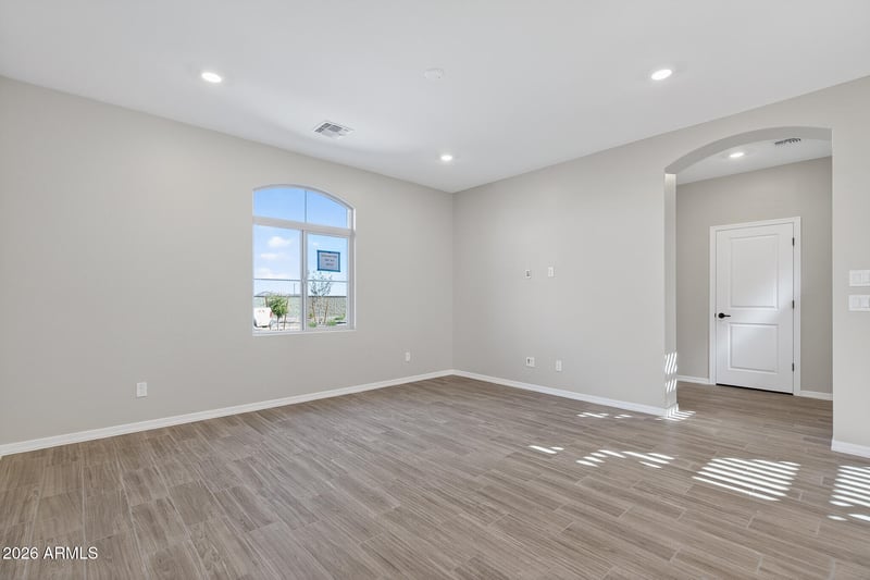 13480 157th Ln, Surprise, AZ 85379