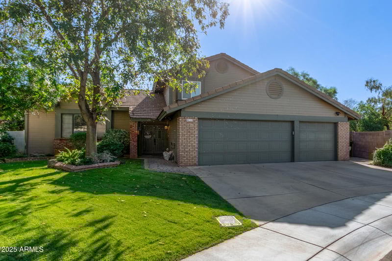 1349 Lobster Bay Cir, Gilbert, AZ 85234