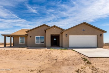 135 386th Ln, Tonopah, AZ 85354