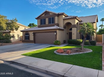 135 Abalone Dr, Gilbert, AZ 85233