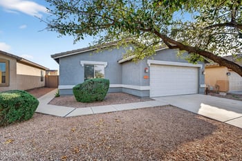 135 Angus Rd, San Tan Valley, AZ 85143