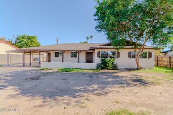 135 Stapley Dr, Mesa, AZ 85203