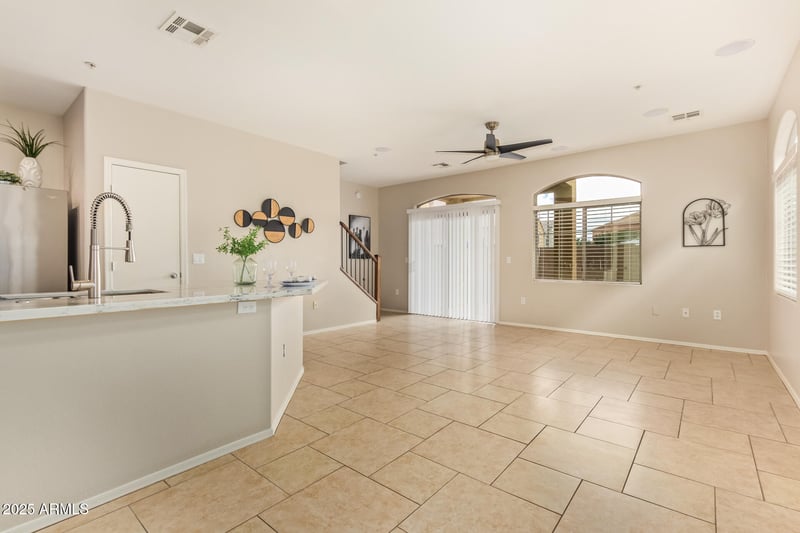 1350 Greenfield Rd #1044, Mesa, AZ 85206