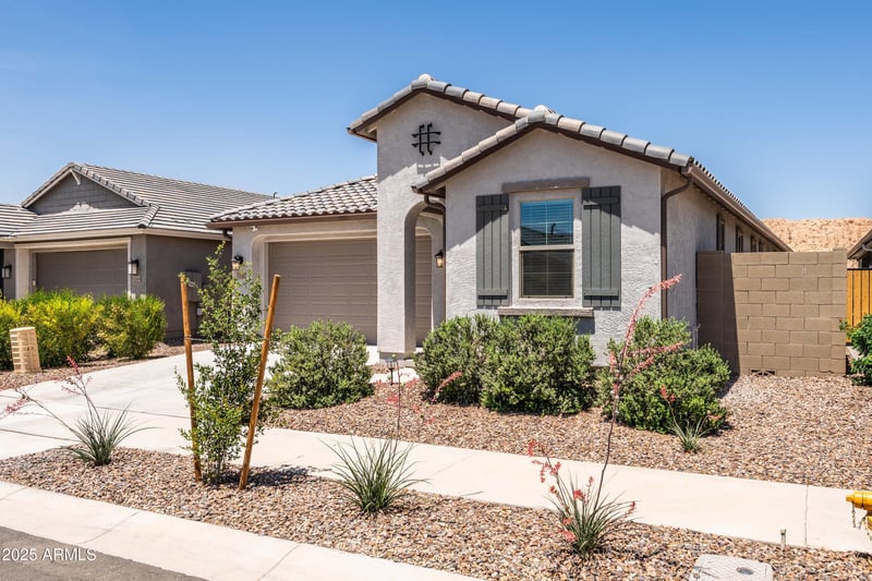 1350 Macaw Dr, Queen Creek, AZ 85140