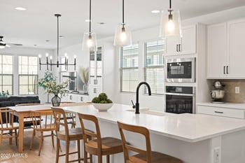 1350 Macaw Dr, San Tan Valley, AZ 85140