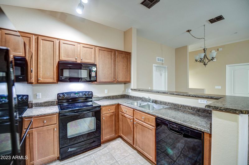 1350 S Greenfield Rd #2187, Mesa, AZ 85206