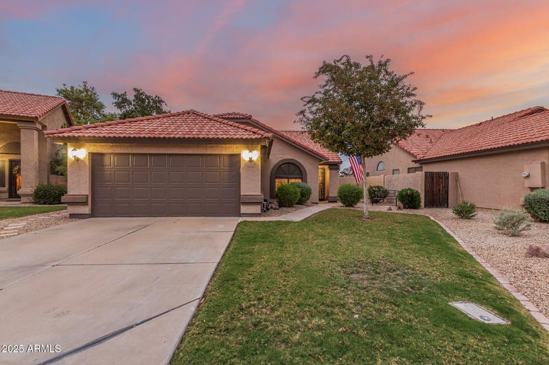 1350 Seascape Dr, Gilbert, AZ 85233