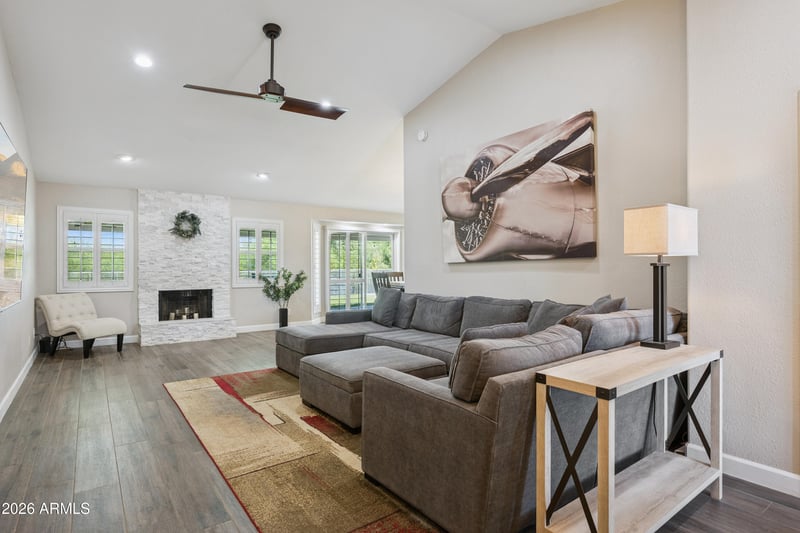 1350 W Escarpa St, Mesa, AZ 85201