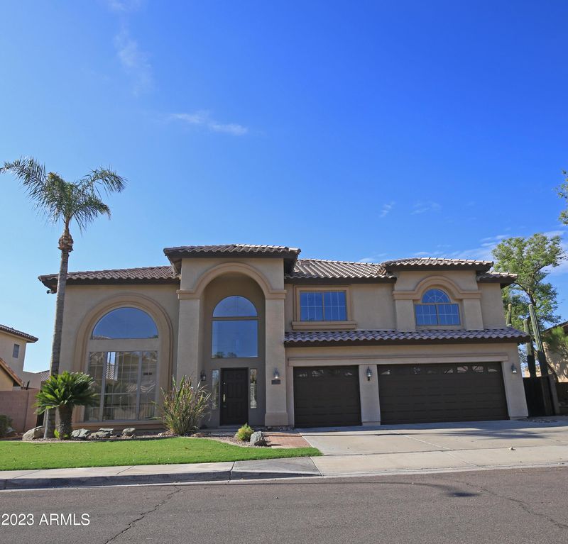 1351 E Crescent Way, Chandler, AZ 85249