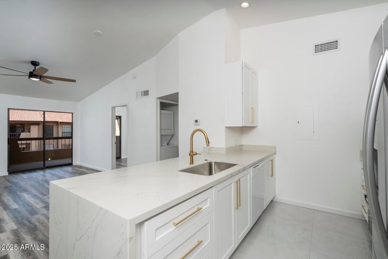1351 Pleasant Dr #2011, Chandler, AZ 85225