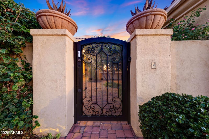 13515 Figueroa Dr, Sun City West, AZ 85375