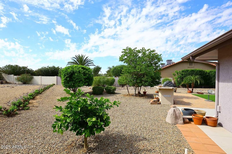 13515 Gemstone Dr, Sun City West, AZ 85375