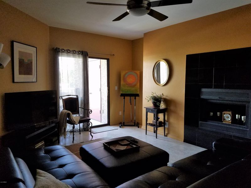 1352 E Highland Ave #209, Phoenix, AZ 85014