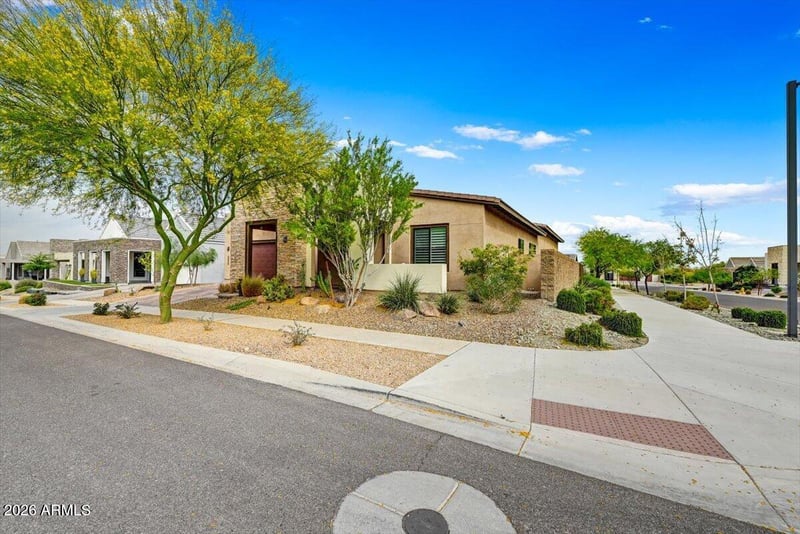 1352 E La Mirada Dr, Phoenix, AZ 85042