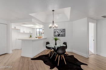1352 Highland Ave #206, Phoenix, AZ 85014