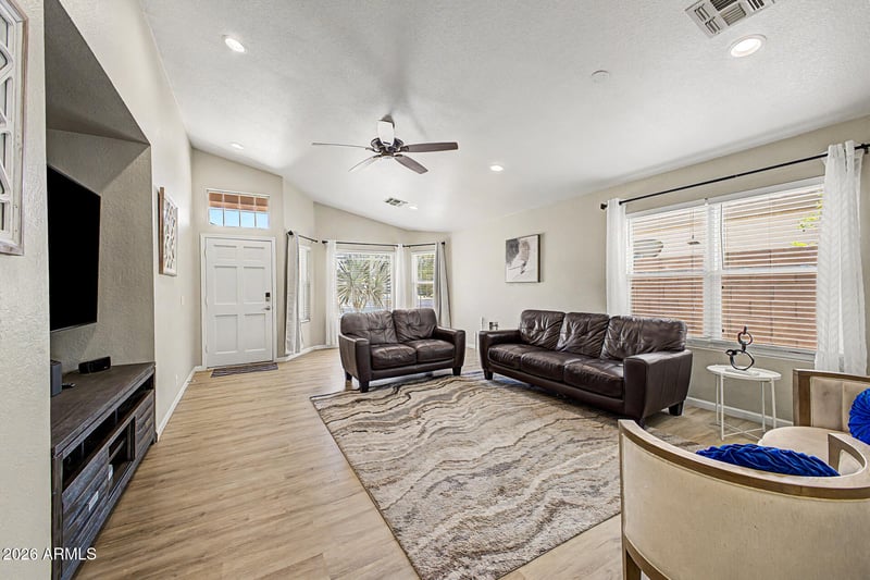 1352 Portland Ave, Gilbert, AZ 85296