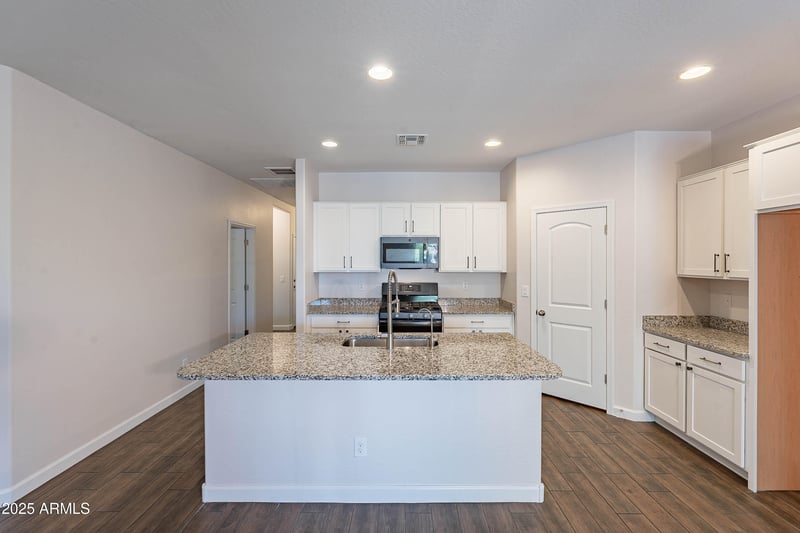 13523 Remuda Dr, Peoria, AZ 85383