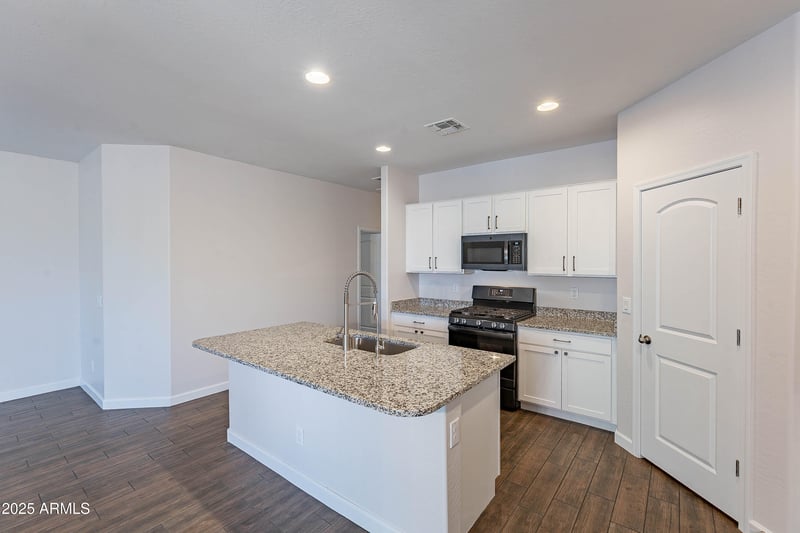 13523 Remuda Dr, Peoria, AZ 85383