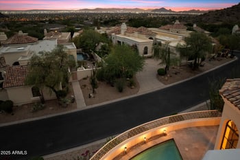 13527 Charter Oak Dr, Scottsdale, AZ 85259