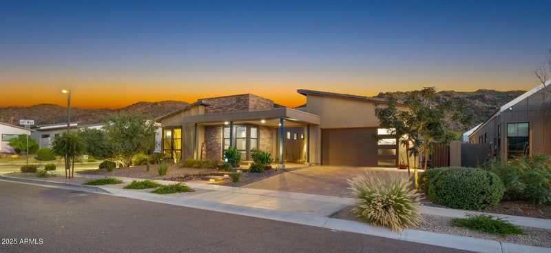 1353 Paseo Way, Phoenix, AZ 85042