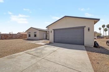 1353 Superstition Blvd, Apache Junction, AZ 85120