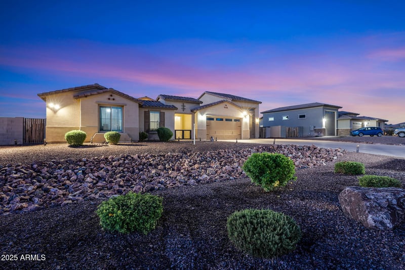13532 Sierra Vista Dr, Glendale, AZ 85307