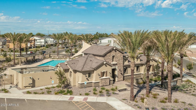 13536 157th Ln, Surprise, AZ 85379