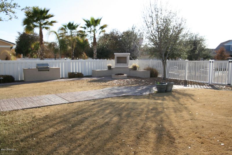 1354 S Pecan St, Gilbert, AZ 85296