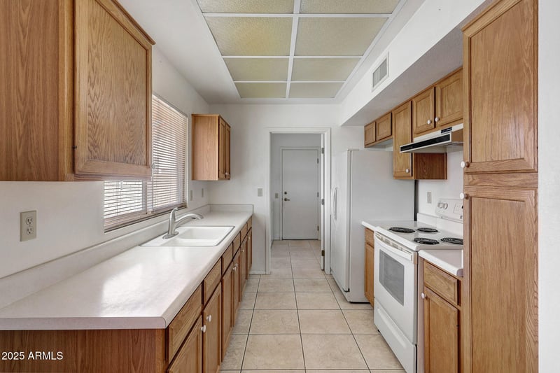 13547 Sky Hawk Dr, Sun City West, AZ 85375