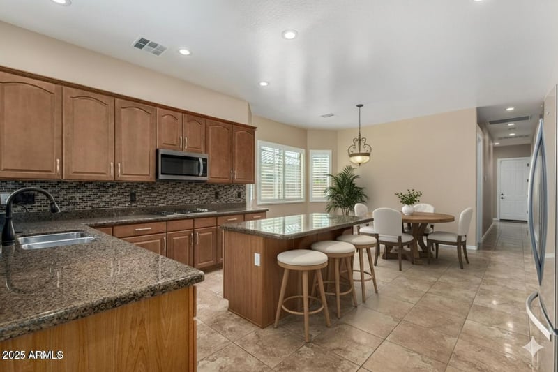 1355 Clark Dr, Gilbert, AZ 85297