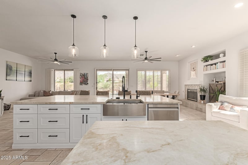 1356 Deer Creek Rd, Phoenix, AZ 85045