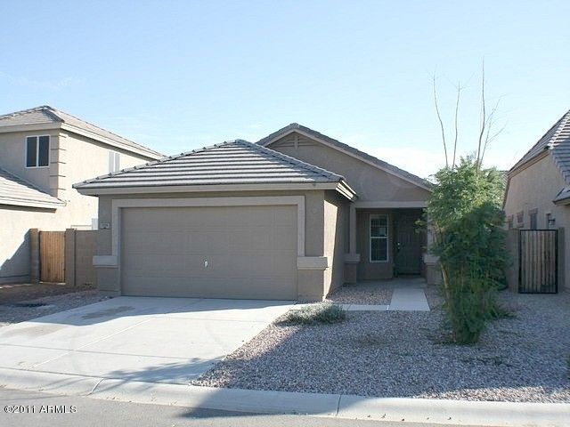 1356 E Stardust Way, San Tan Valley, AZ 85143