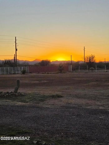 13570 Manville Rd, Tucson, AZ 85743