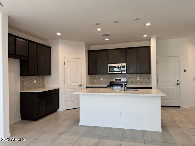 1358 215th Ln, Buckeye, AZ 85326
