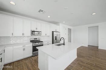13596 W Mayberry Trl, Peoria, AZ 85383