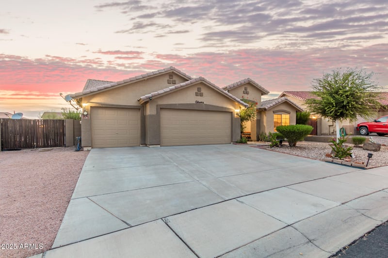 136 236th Ave, Buckeye, AZ 85396