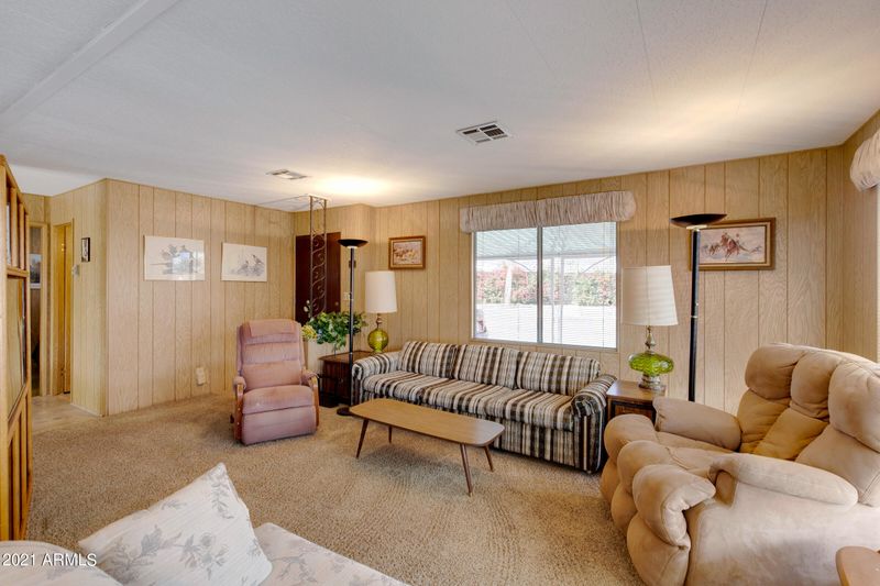 136 S Amulet Ave, Mesa, AZ 85208