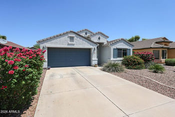 136 W Dexter Way, San Tan Valley, AZ 85143