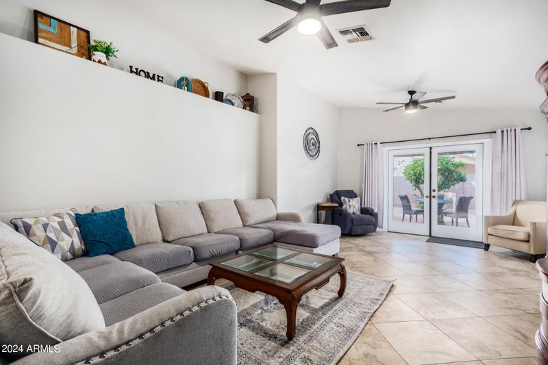 136 W Dublin St, Gilbert, AZ 85233