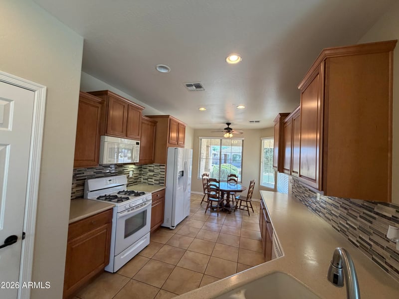 136 Latigo Cir, San Tan Valley, AZ 85143
