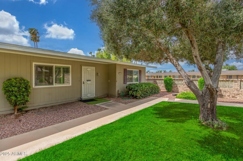 13601 111th Ave, Sun City, AZ 85351