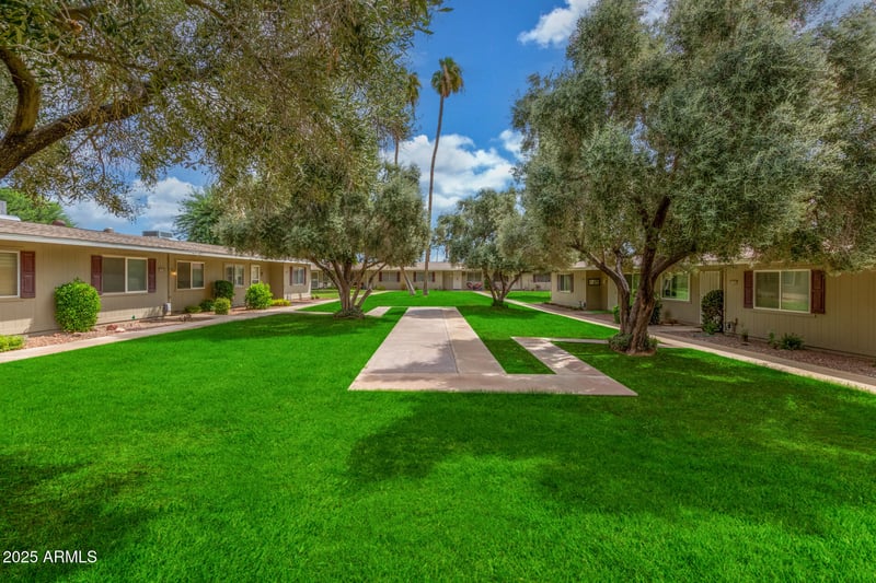 13601 111th Ave, Sun City, AZ 85351