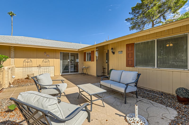 13605 Redwood Dr, Sun City, AZ 85351