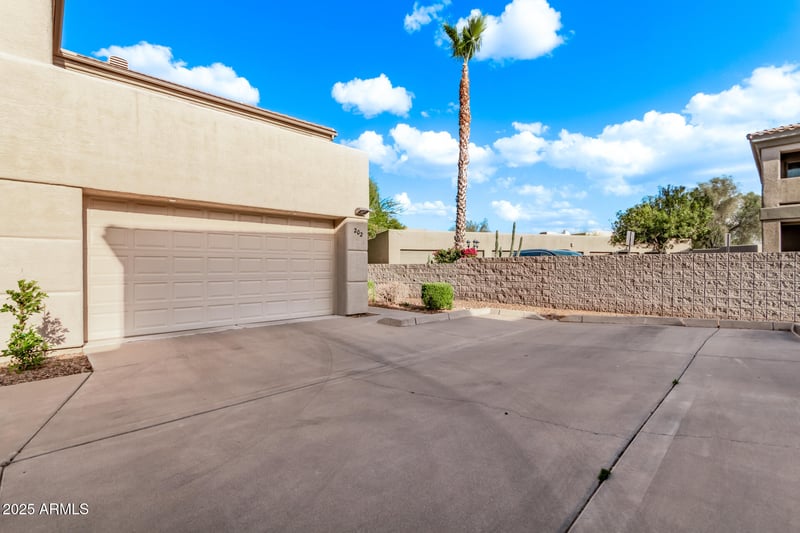 13606 Cambria Dr #202, Fountain Hills, AZ 85268