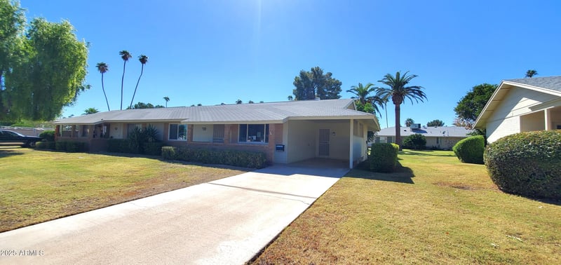 13606 Redwood Dr, Sun City, AZ 85351